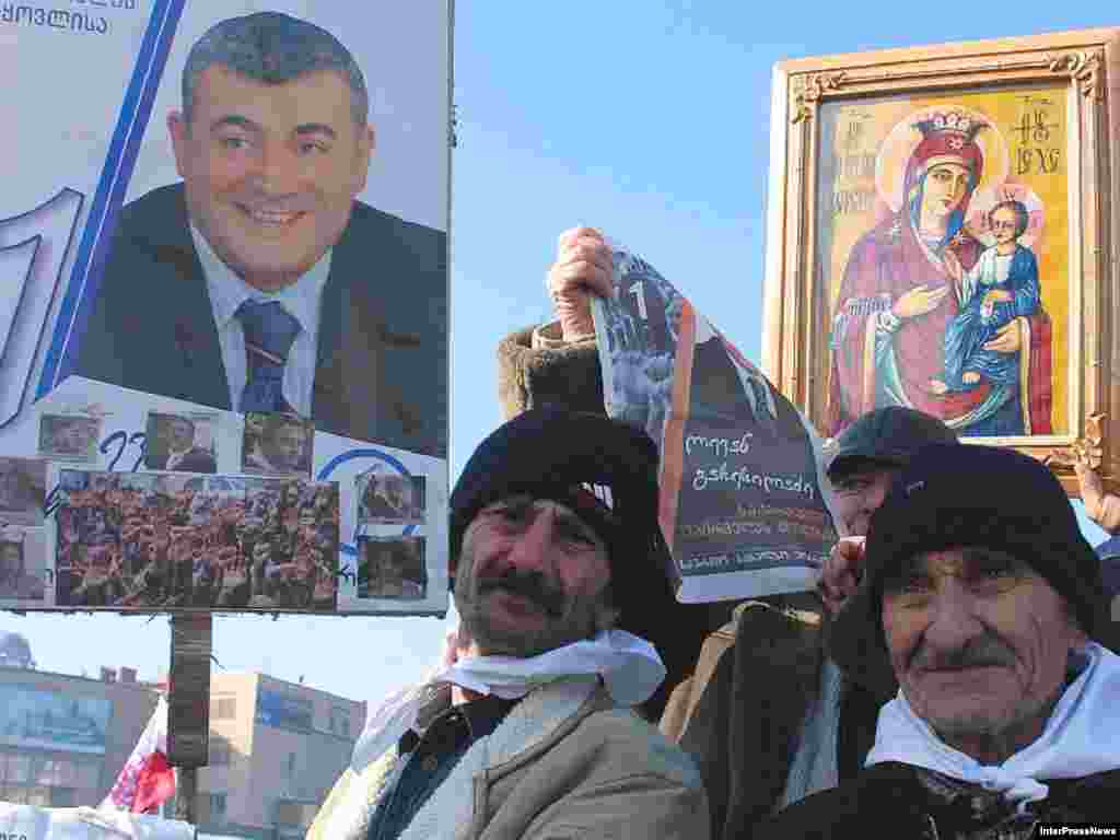 Более 50-ти тысяч сторонников оппозиции приняли участие марше протеста после обнародования ЦИК официальных результатов выборов. Тбилиси, 13 января 2008. (c) InterPressNews