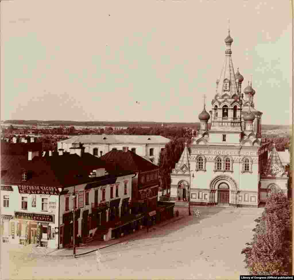 Чорна-белы фотаздымак Менску з 1912 году.