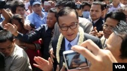 Sam Rainsy u Phnom Penhu, fotoarhiv