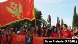 Crna Gora: Protestima do državljanstva