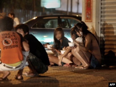 Ұйықтап жатқан әйелдермен жыныстық қатынас, үйдегі түсірілім