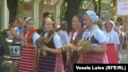 Pripadnice nacionalne manjine Bunjevci u tradicionalnoj nošnji, Subotica, fotoarhiv