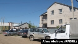 The scene outside the home in Aktobe, western Kazakhstan, of Rahimjan Makhatov during a funeral prayer on May 20.