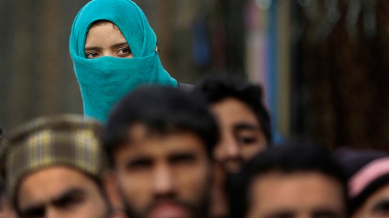 Ciocniri violente între protestatari anti-indieni și poliție în regiunea Kashmir