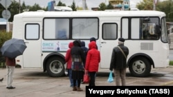 Мобильный пункт вакцинации от гриппа в Омске