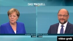 Angela Merkel and her main rival, Martin Schulz, during a live TV debate.
