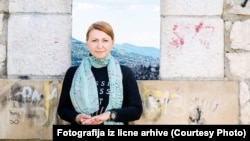 Senka Kurt: "Živim u zemlji koja nosi ime mog identiteta, a u njenom ustavu za nas nema mjesta."