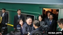 Ким Чен Ын Кытайдан Түндүк Кореяга кайтып жаткан учур. 9-январь, 2018-жыл. 