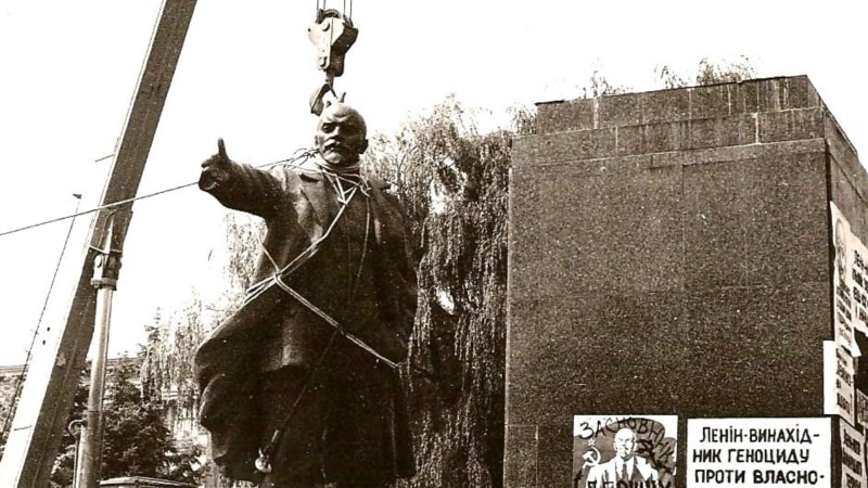"СССР рухнет в конце 1980-х". Как советских студентов отправ