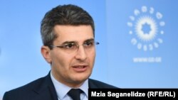 "ქართული ოცნების" საპარლამენტო უმრავლესობის ლიდერი მამუკა მდინარაძე