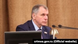 Владимир Константинов