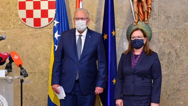 Obavljena primopredaja hrvatske donacije cjepiva BiH