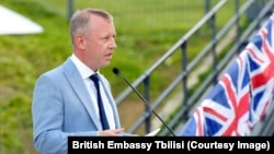 Гарет Уорд, архивная фотография