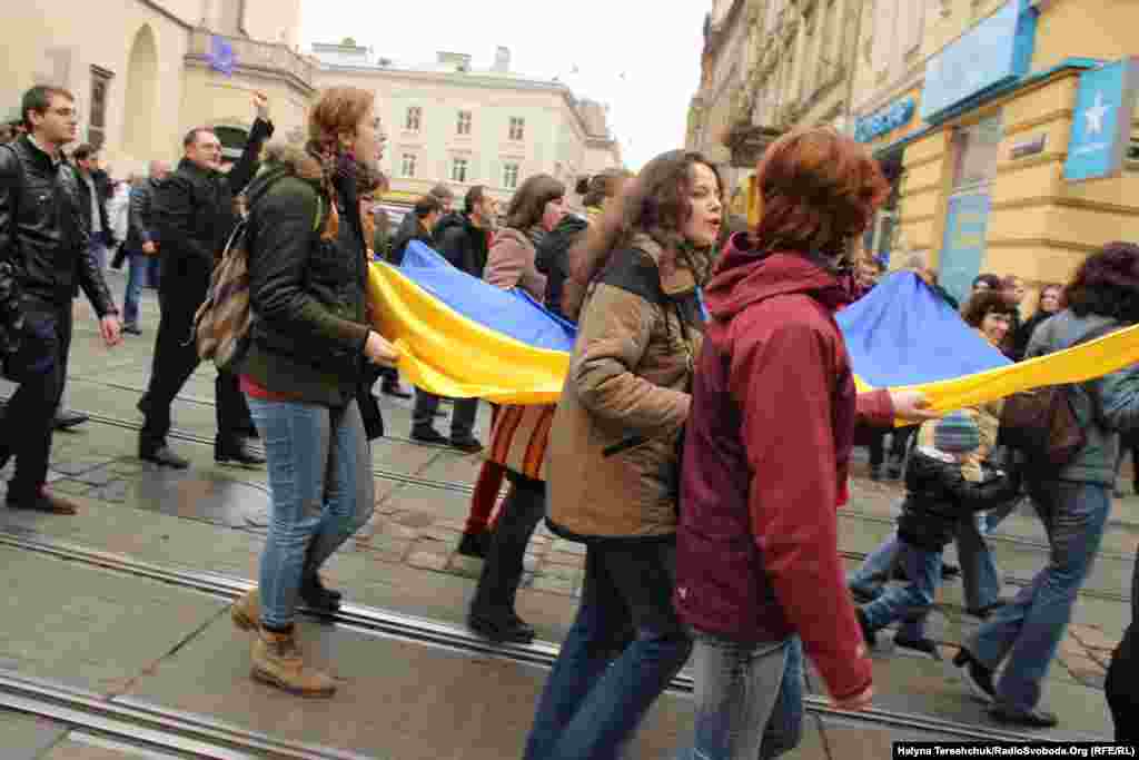 Мітинг у Львові на підтримку євроінтеграції, 22 листопада 2013 року