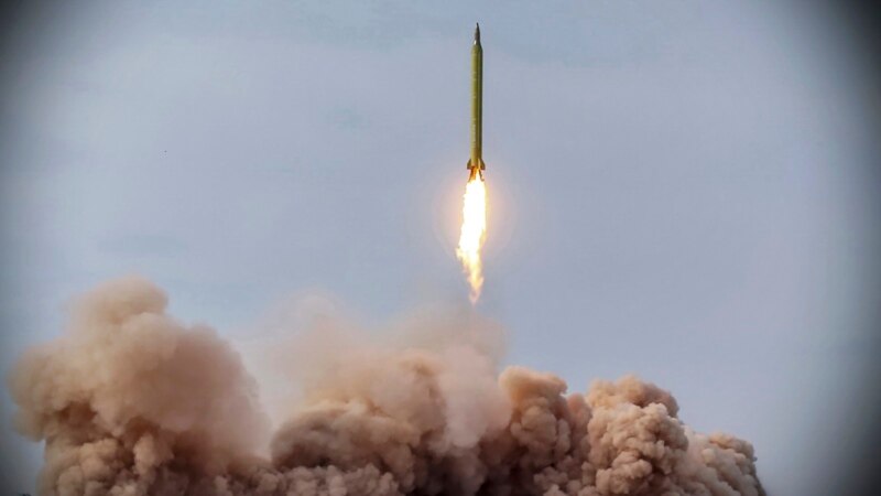 SHBA-ja paralajmëron Iranin që të mos i japë Rusisë raketa balistike