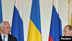 Владимиру Путину предстоит новая встреча с украинским коллегой Николаем Азаровым.