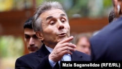 ისევ იცვლება სექტემბერში ერთხელ უკვე გადაკეთებული კანონი. გამკაცრებას ექსპერტები ბიძინა ივანიშვილის ინტერესებს უკავშირებენ. 