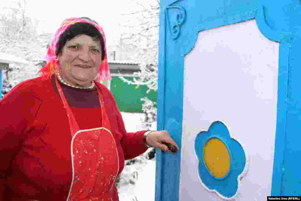 Moldova - people and places in Ciuciuleni, H&#226;ncești