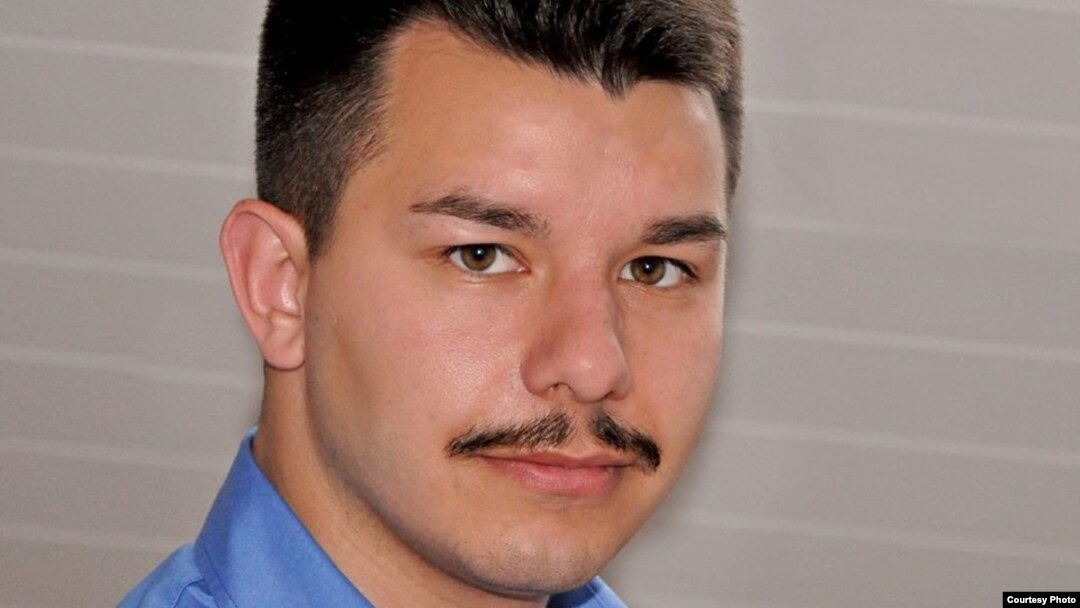 Митко Арнаудов, уредник на надворешната рубрика во магазинот Српска економија.
