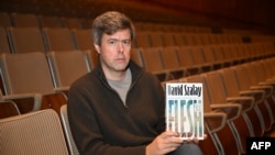 Дейвид Салаи и романът му „Плът“