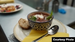 Борщ в Українському кафе солідарності