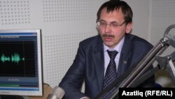 Анатолий Макаров