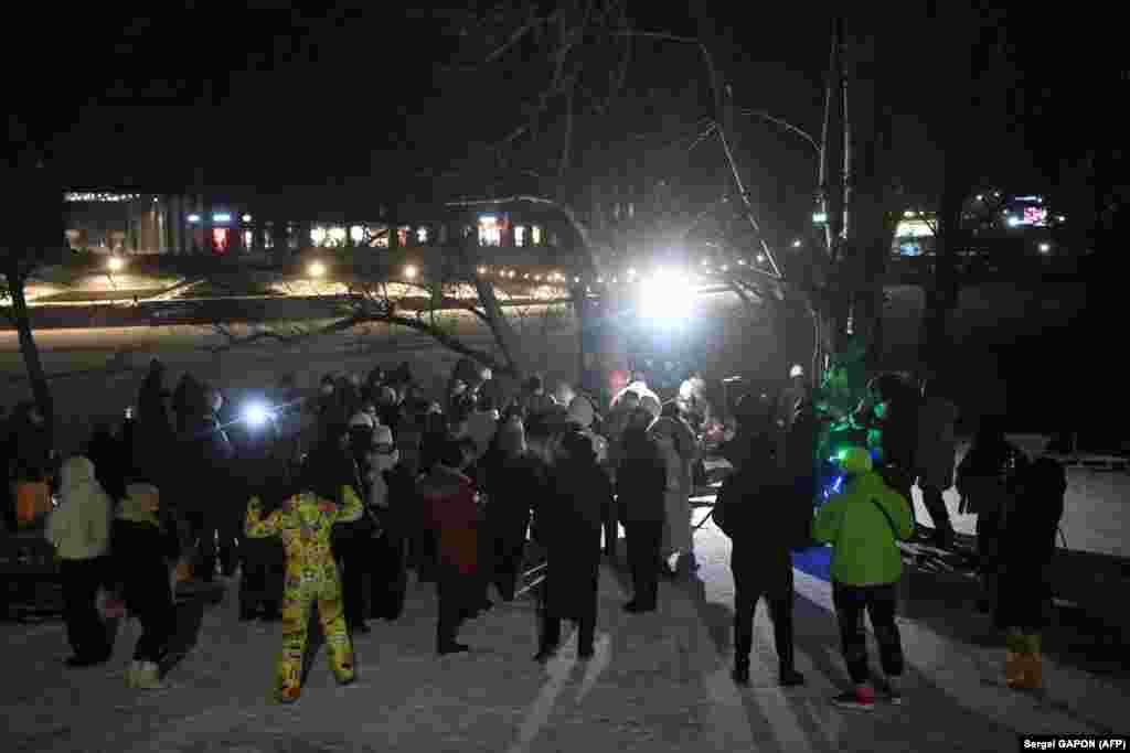 Після останніх масованих атак РФ в енергосистемі України діє режим надзвичайної ситуації, найскладніша ситуація – Києві та на Київщині. Після російського удару 9 січня тривають екстрені вимкнення. Міський голова Києва Віталій Кличко повідомив, що ця атака РФ була найболючішою для критичної інфраструктури міста. Він наголосив, що ситуація є найскладнішою за чотири роки