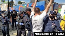 Задержания в Петербурге на акции в поддержку Хабаровска