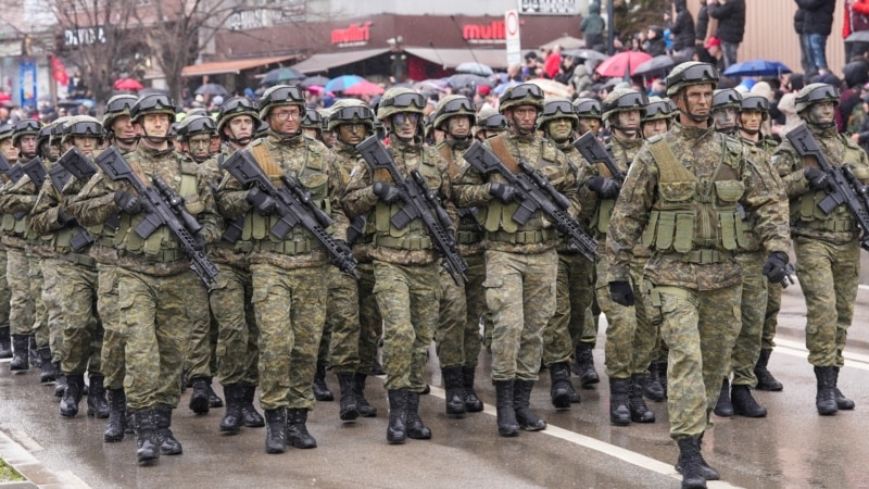 FSK-ja dhe Policia demonstrojnë kapacitetet në 18-vjetorin e pavarësisë