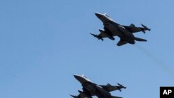 პოლონეთის კუთვნილი F-16 ტიპის საბრძოლო თვითმფრინავები