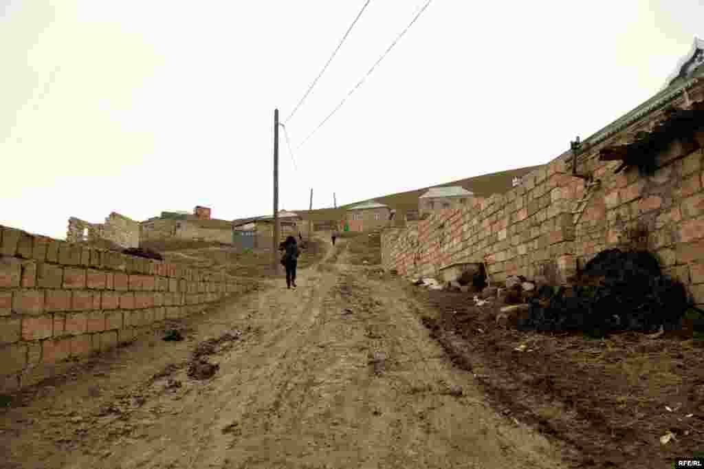 Qazsız, susuz, tualetsiz qəsəbə-Atyalı #7