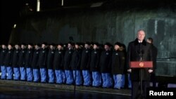 ვლადიმირ პუტინი რუსეთის ატომური წჩალქვეშა ნავის "პერმის" გაშვების ცერემონიაზე (საილუსტრაციო ფოტო) 27 მარტი, 2025 წელი