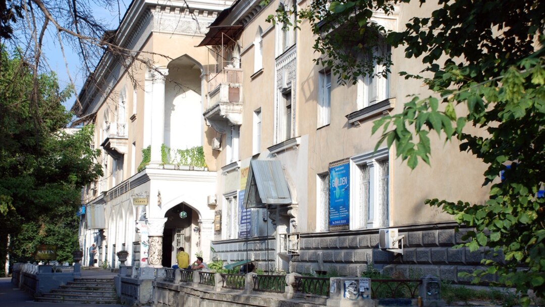 Лесли Истербрук жалаңаш