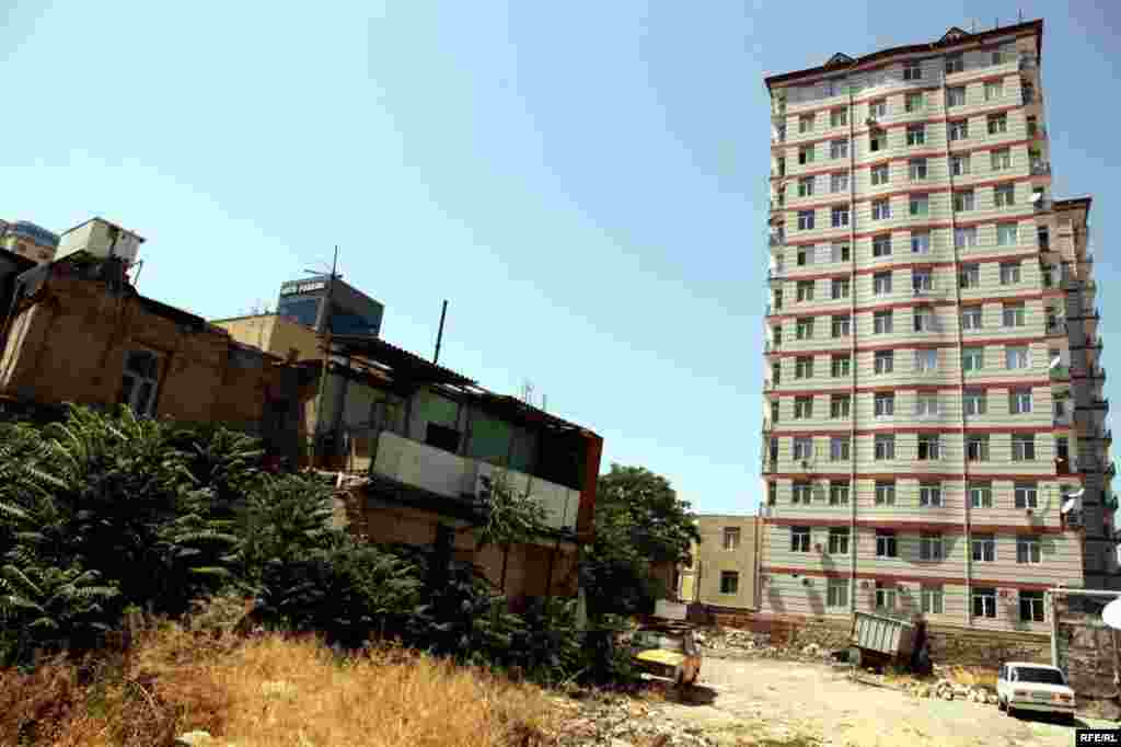 Zəngin və səfil Bakı #19