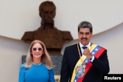 Флорес и Мадуро в първия ден на третия му шестгодишен мандат начело на Венецуела. Каракас, 10 януари 2025 г.