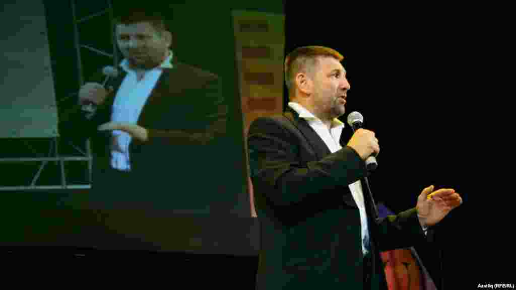 Юморист Раил Садриев