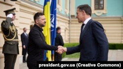 Президент України Володимир Зеленський і генсекретар НАТО Марк Рютте, Київ, 3 червня 2026 року