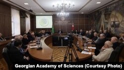 მეცნიერებათა აკადემიაში გამართული საერთაშორისო კონფერენცია, რომელიც თურქმენეთის ნეიტრალიტეტის 30 წლისთავს მიეძღვნა.