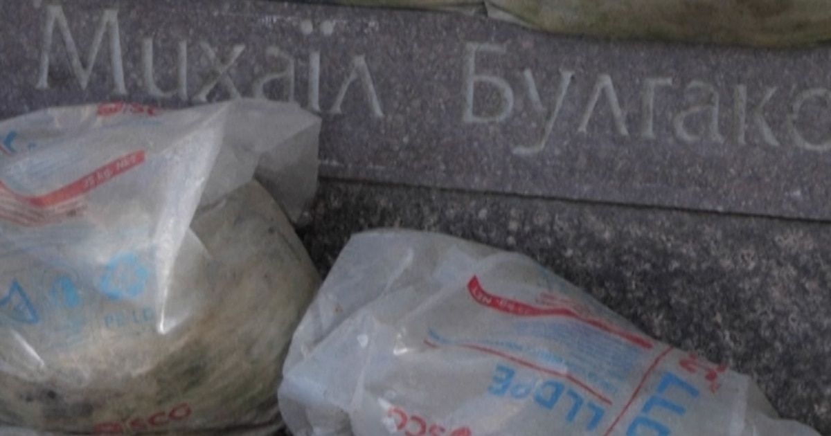 A Kyiv Statue No More: Ukrainians Debate Role Of Russian Author Mikhail Bulgakov