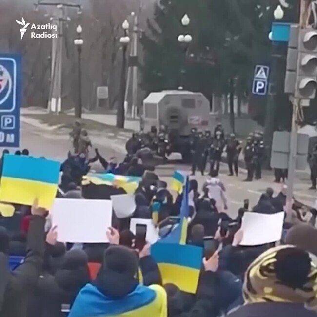 Коралсыз украиннар урыс гаскәрләрен туктатырга тырыша