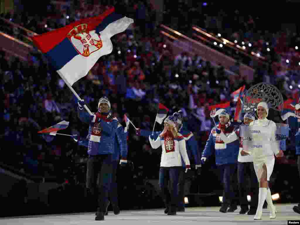 22-ci qış Olimpiya oyunlarının açılşış mərasimindən görüntü 