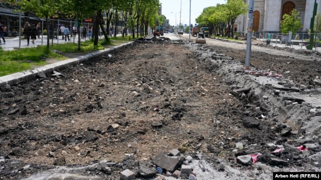 Puna në disa projekte është bllokuar në mandatin aktual të Ramës, i cili e ka fajësuar Qeverinë qendrore për ngecjet.