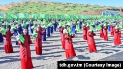 Бисёре аз ҷавонон дар Туркманистон ҳеч гоҳ фаъолияти ошкорои як ҳизби мухолифро надидаанд