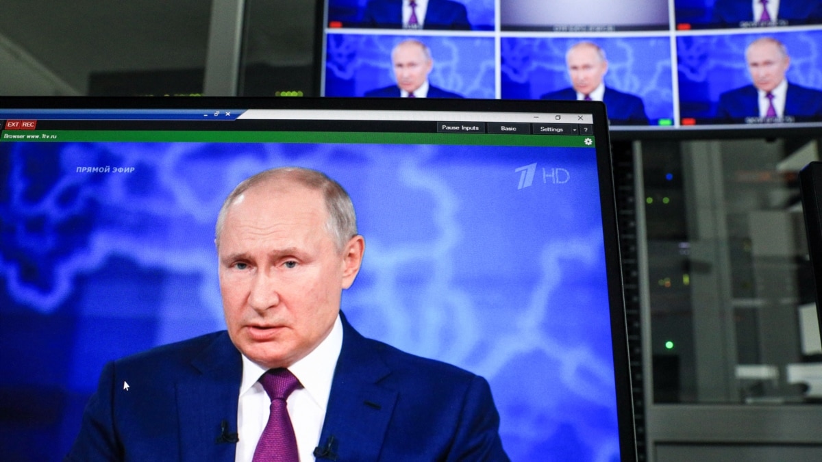 The Kremlin planned a direct line with Putin for December 14
