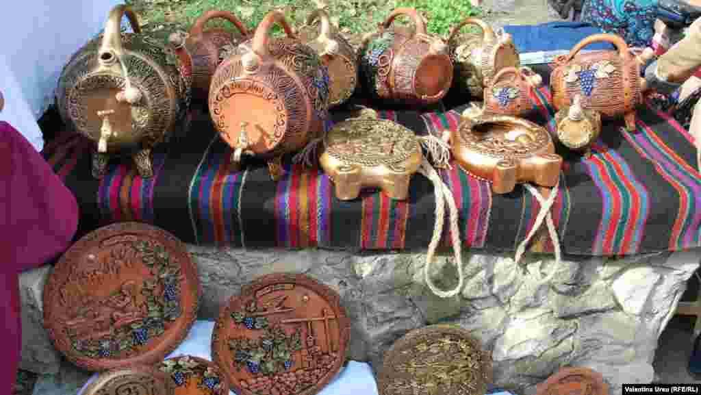 Tradiție la poloboc...