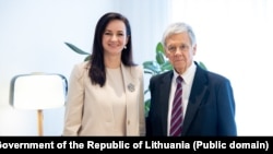 Прэм'ерка Літвы Інга Ругінене з Джонам Коўлам 18 сакавіка 2026 год, фота літоўскага ўраду