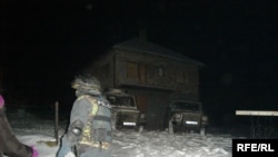 Police descended on the northern village of Gornja Maoca.