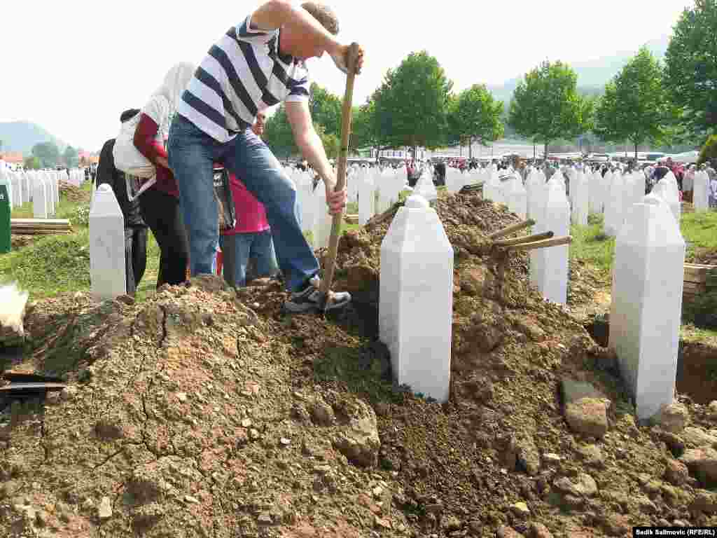 Srebrenica, 11. juli 2013. Foto: Sadik Salimović, RSE