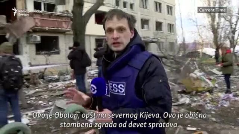 U Kijevu uništena stambena zgrada u granatiranju