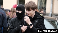 Затримання хлопця на студентському марші, Мінськ, Білорусь, 1 вересня 2020 року